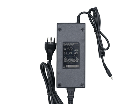 Caricabatterie Keyu Turbo 48V 3A con ventola - Techbike